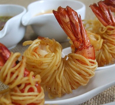 Tôm cuốn mì chiên giòn