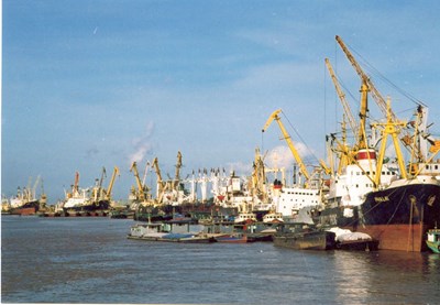 Hệ thống cảng biển
