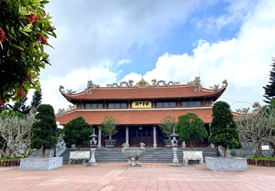 Di tích lịch sử quốc gia - Đền thờ Tiến sĩ, Nhà thơ yêu nước Lê Khắc Cẩn