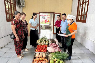 Tăng cường trách nhiệm, siết chặt quản lý an toàn thực phẩm tại các cơ sở giáo dục trên địa bàn thành phố