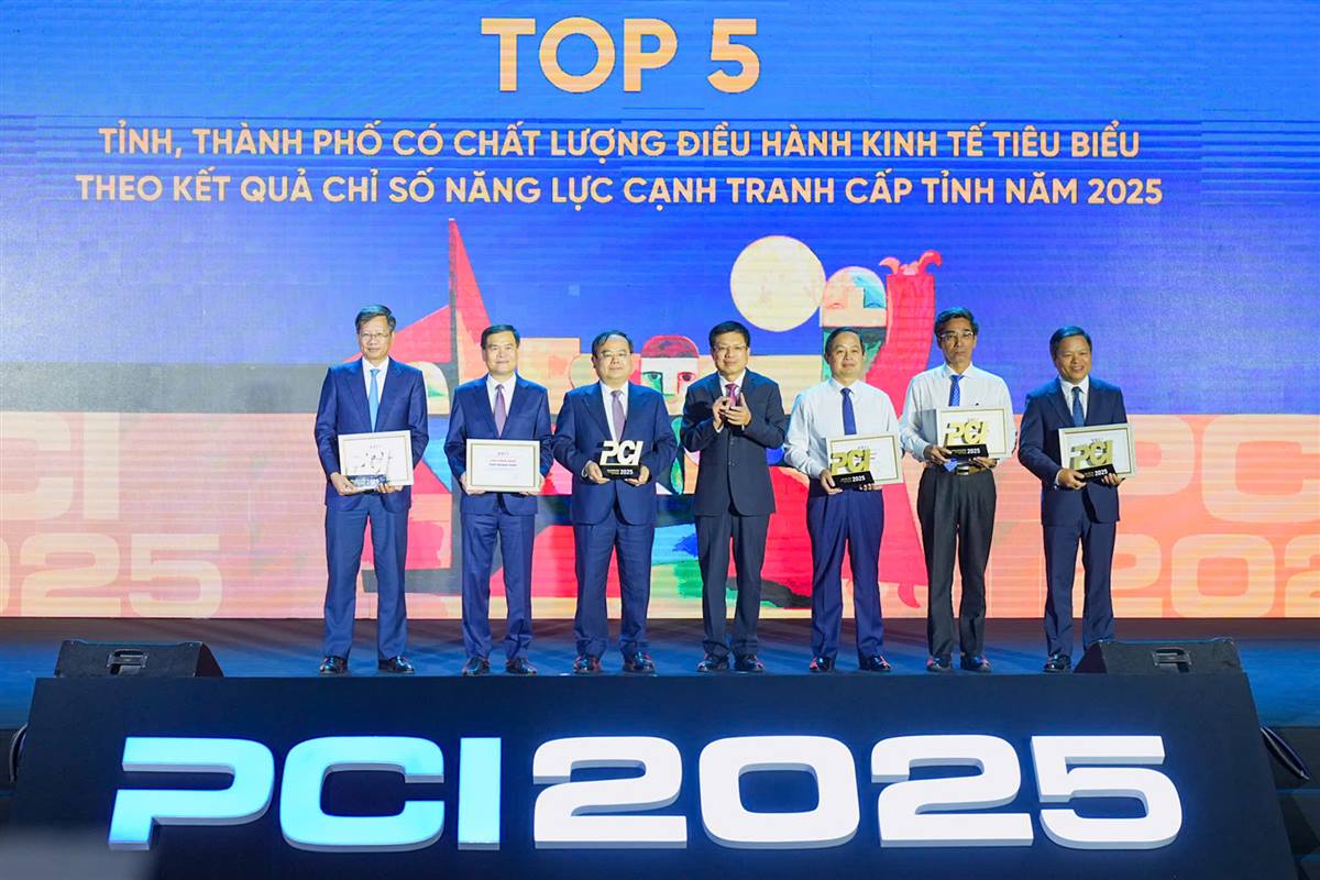 Hải Phòng khẳng định vị thế trong nhóm địa phương dẫn đầu về chất lượng điều hành kinh tế tại Lễ công bố PCI 2025