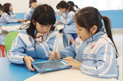 100% số học sinh từ lớp 1 sẽ được tiếp cận môn tin học