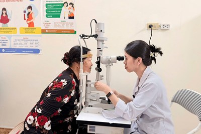 Hiệu quả từ chương trình Khám sàng lọc và tư vấn các bệnh về mắt tại cộng đồng