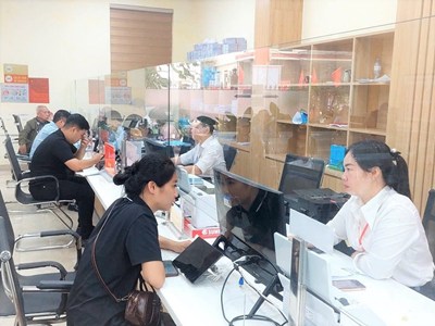 Thủ tướng yêu cầu tiếp tục rà soát để cắt giảm, đơn giản hóa thủ tục hành chính​